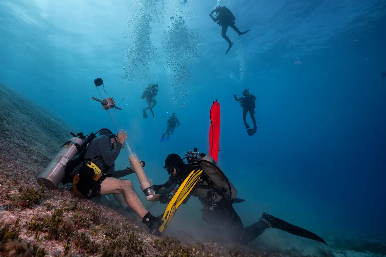 The XX500 expedition team coring in the Bravo Crater in Bikini Atoll, RMI (photo: Matt Harris)