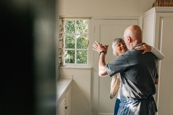 Should Mom and Dad Stay in Their Home or Move? 