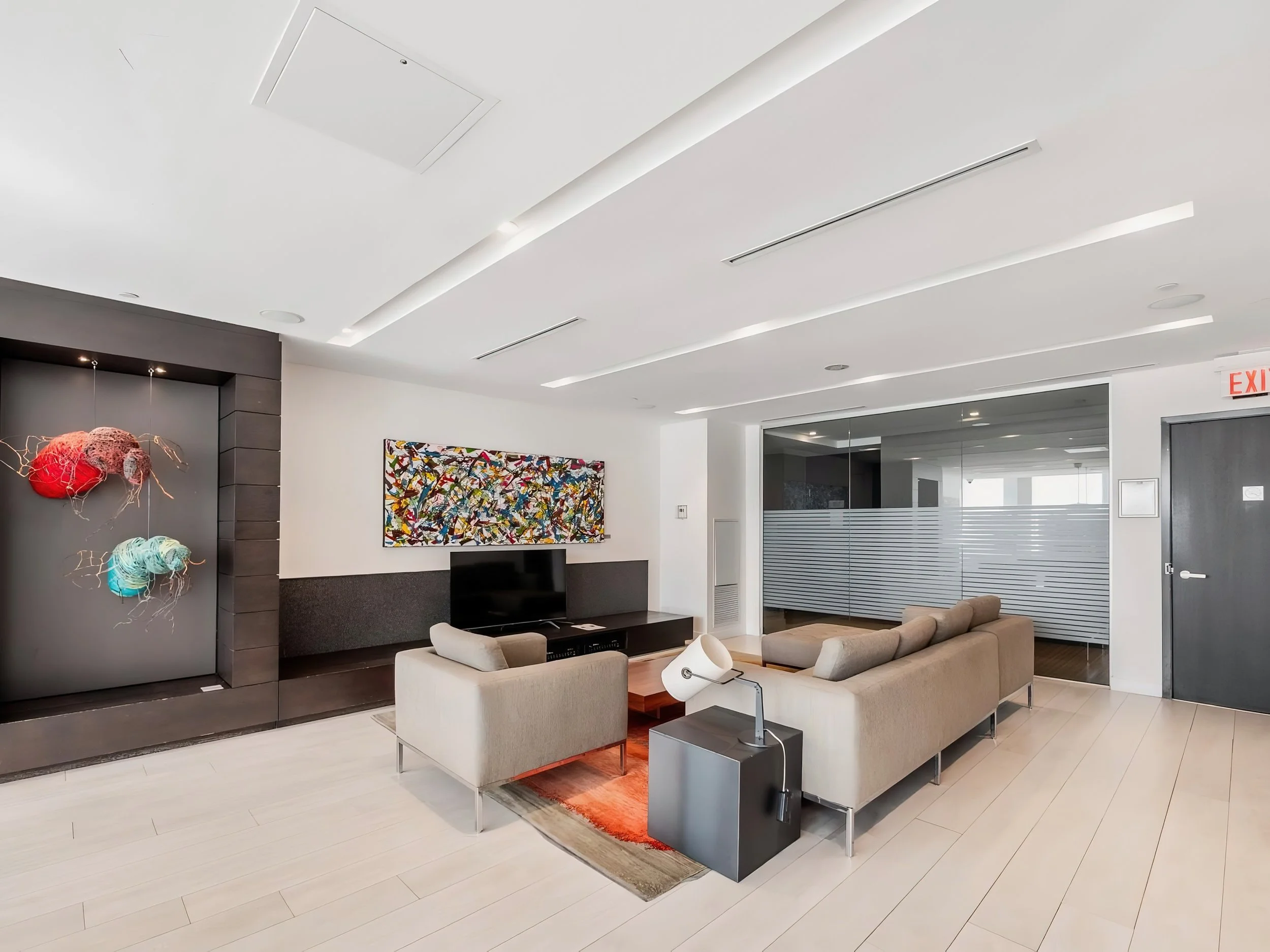 55 Regent Park - Lounge_upscale.jpeg