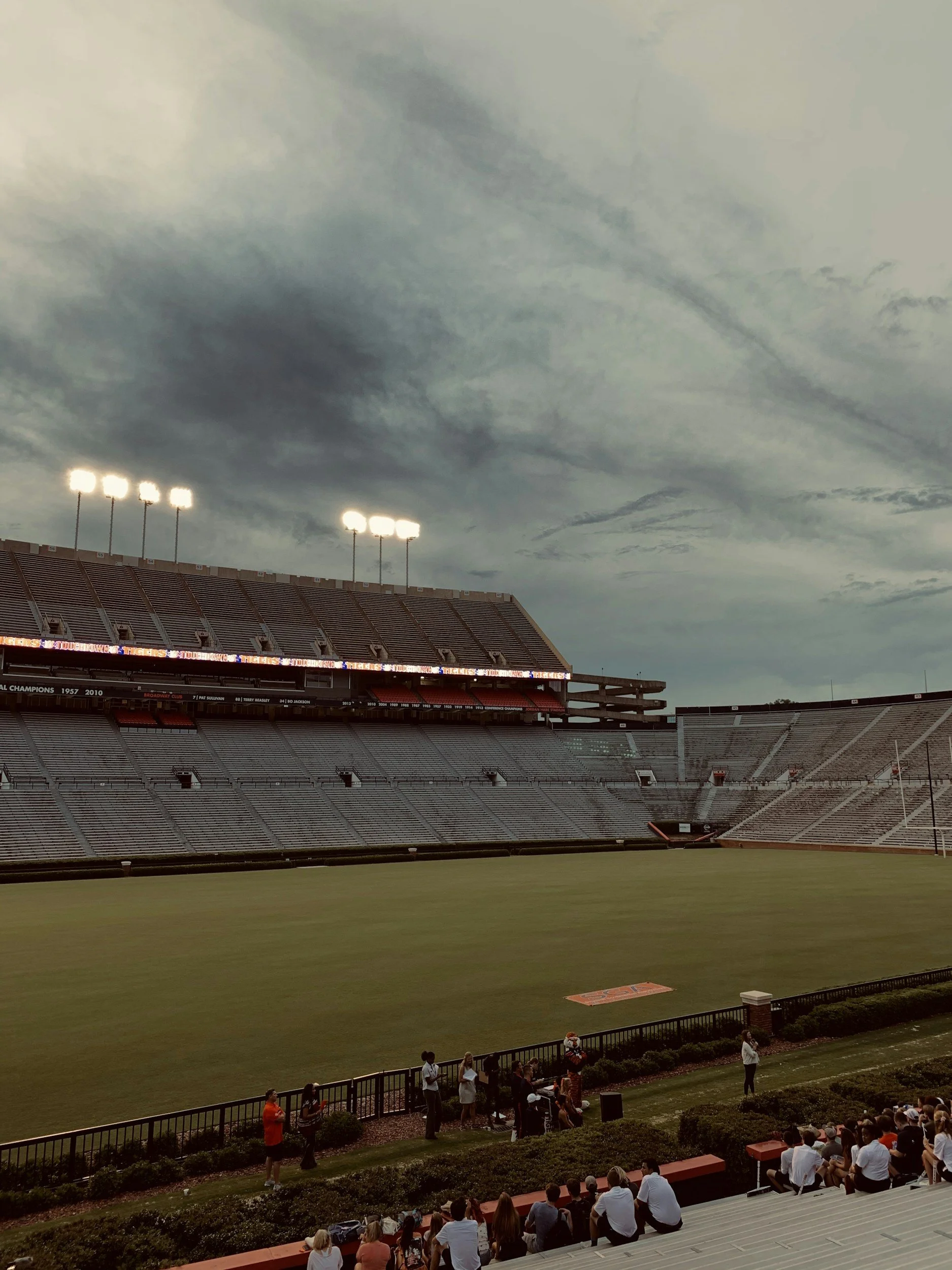 Best Hotels Near Jordan-Hare Stadium for an Auburn Football Weekend
