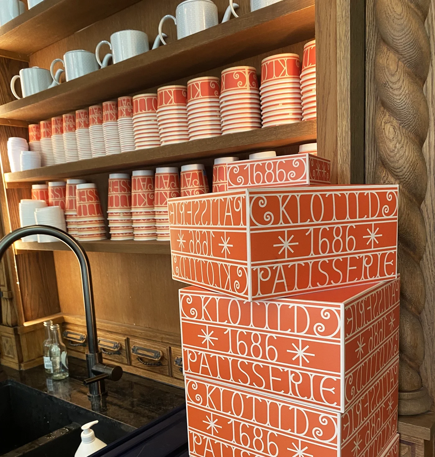 Klotild palota- dobozok.webp