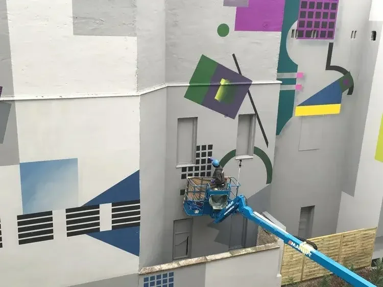 vertigo-murals-nagy-felulet-tuzfalfestes-vertigo.webp