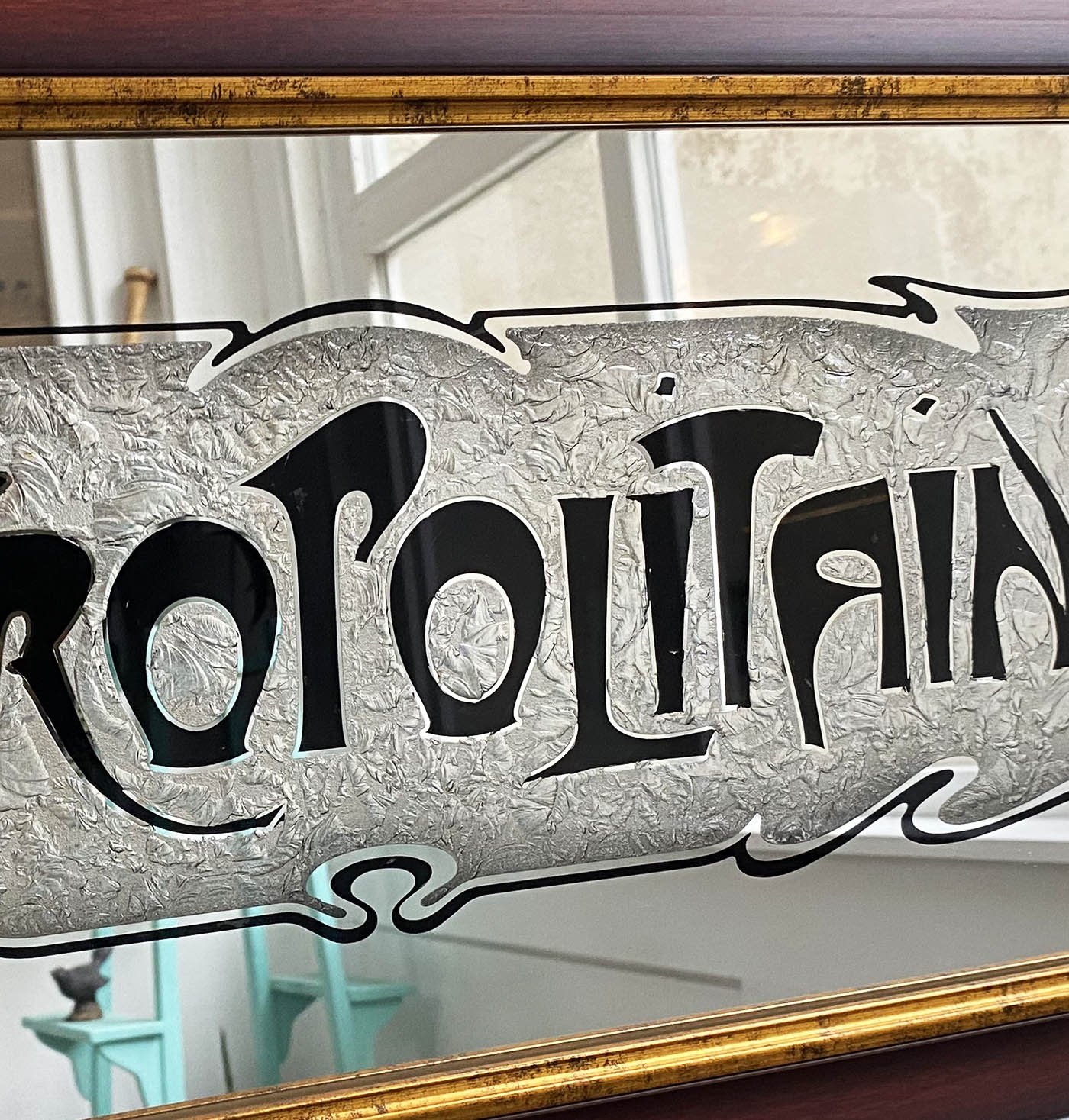 Metropolitan Tükör2.jpg