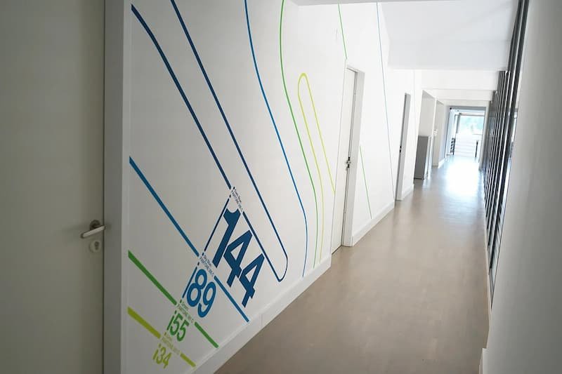 vertigo-murals-irodai-murál-teljes-kivitelezes.webp