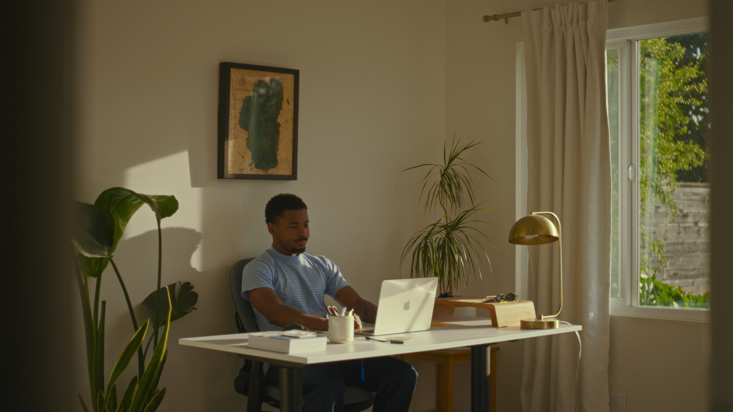 Sunski Stills - 00000008.png
