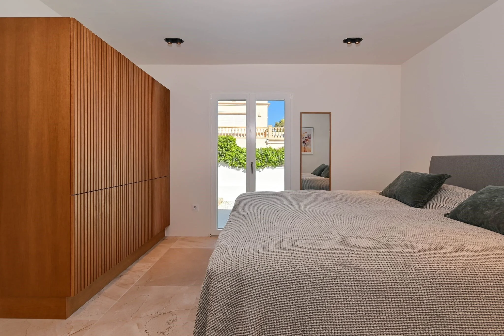 Bedroom3.jpg