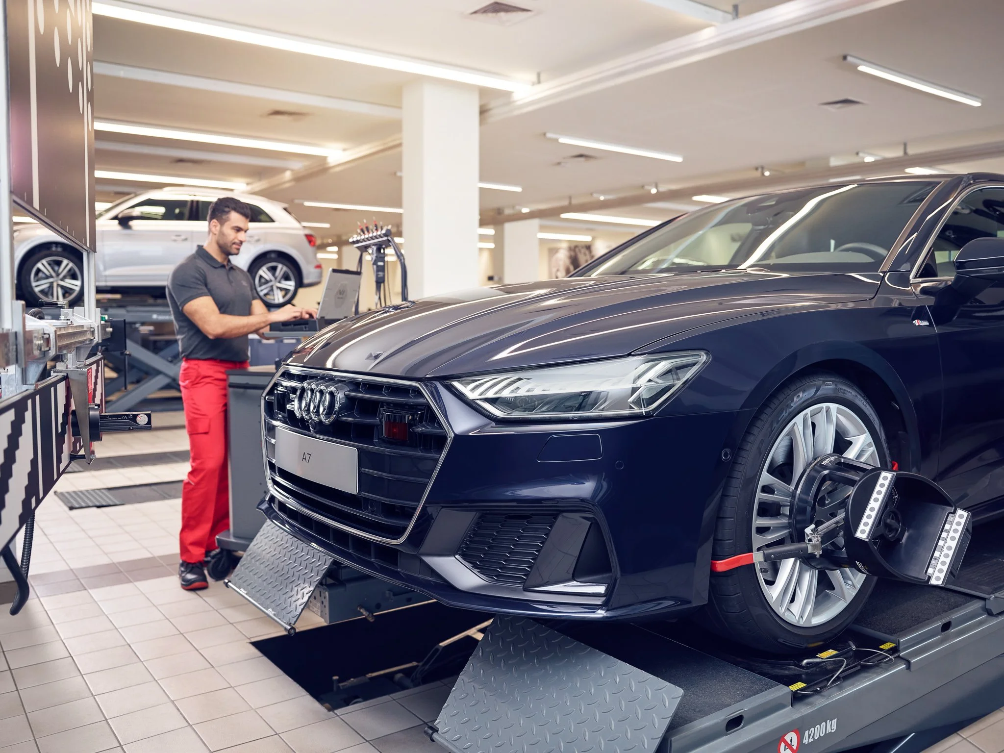 AUDI_SERVICE_010219_0445_v3M copy.jpg