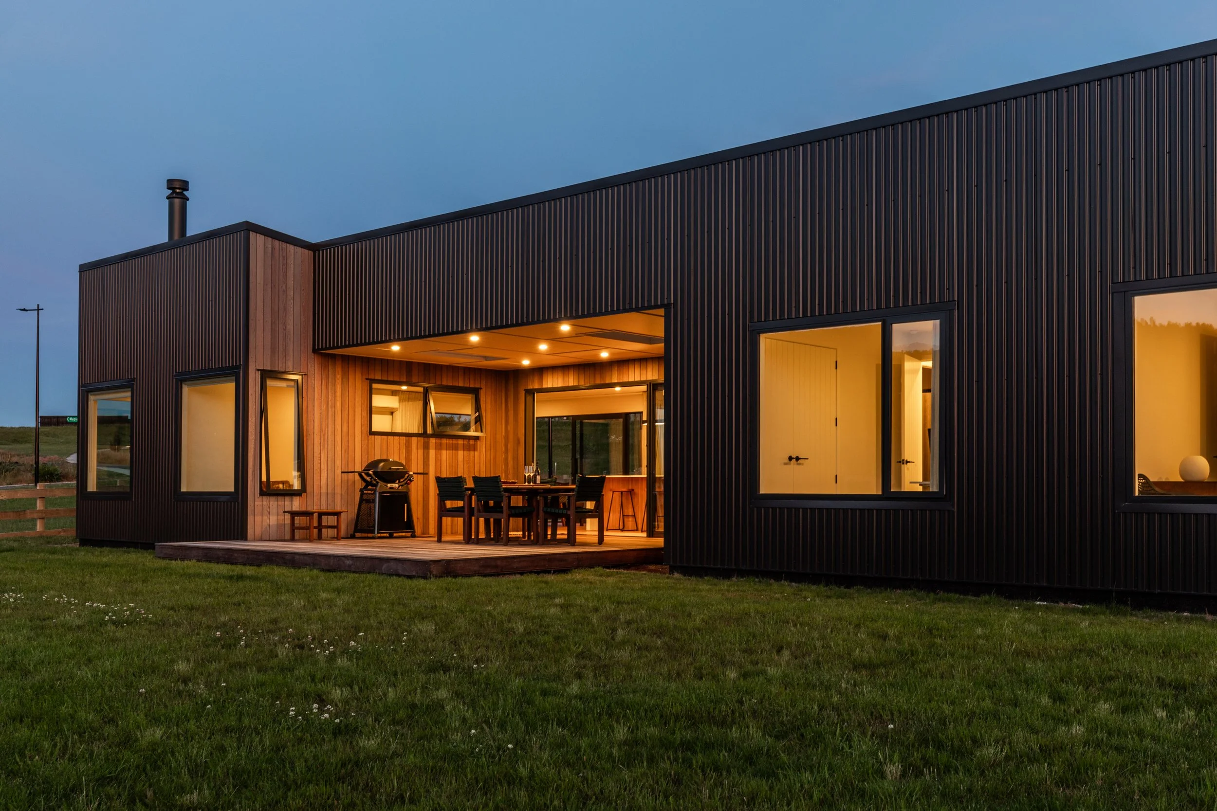 Seven Oaks Drive 44 Twilights - 09.jpg