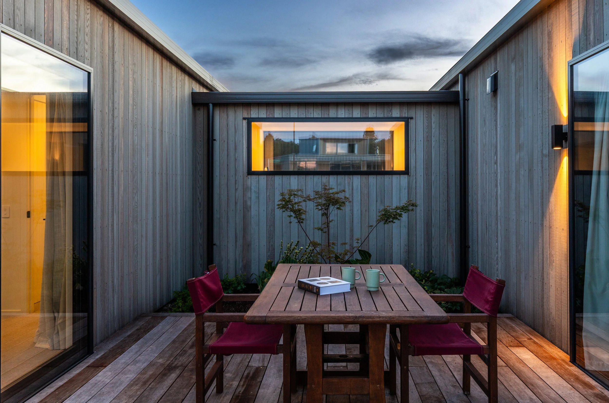 Seven Oaks Drive 44 Twilights - 07.jpg