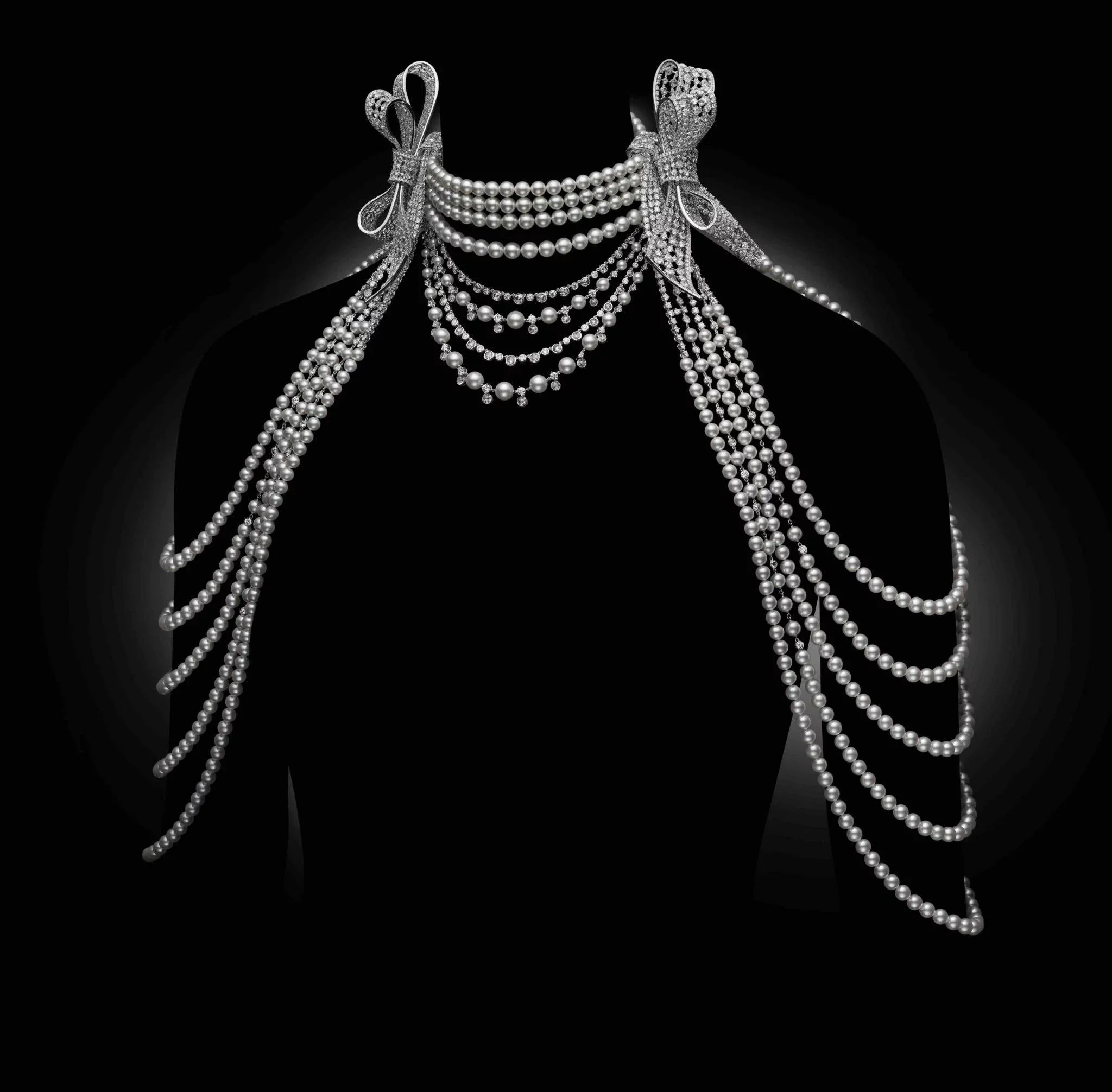 ESPRIT-JOAILLERIE-MIKIMOTO-THE-BOWS-2-2048x2012.jpeg