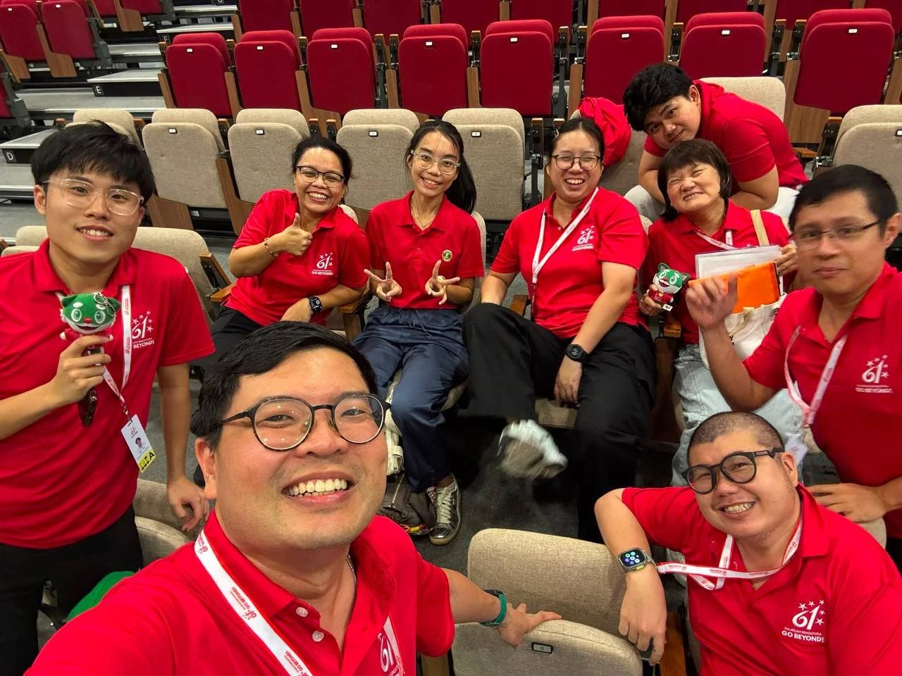 Singapore mascot moments at NDP 2026 hit different when August the Merlion brings the National Day energy to families, fans, and the crowd at Kallang 🇸🇬✨