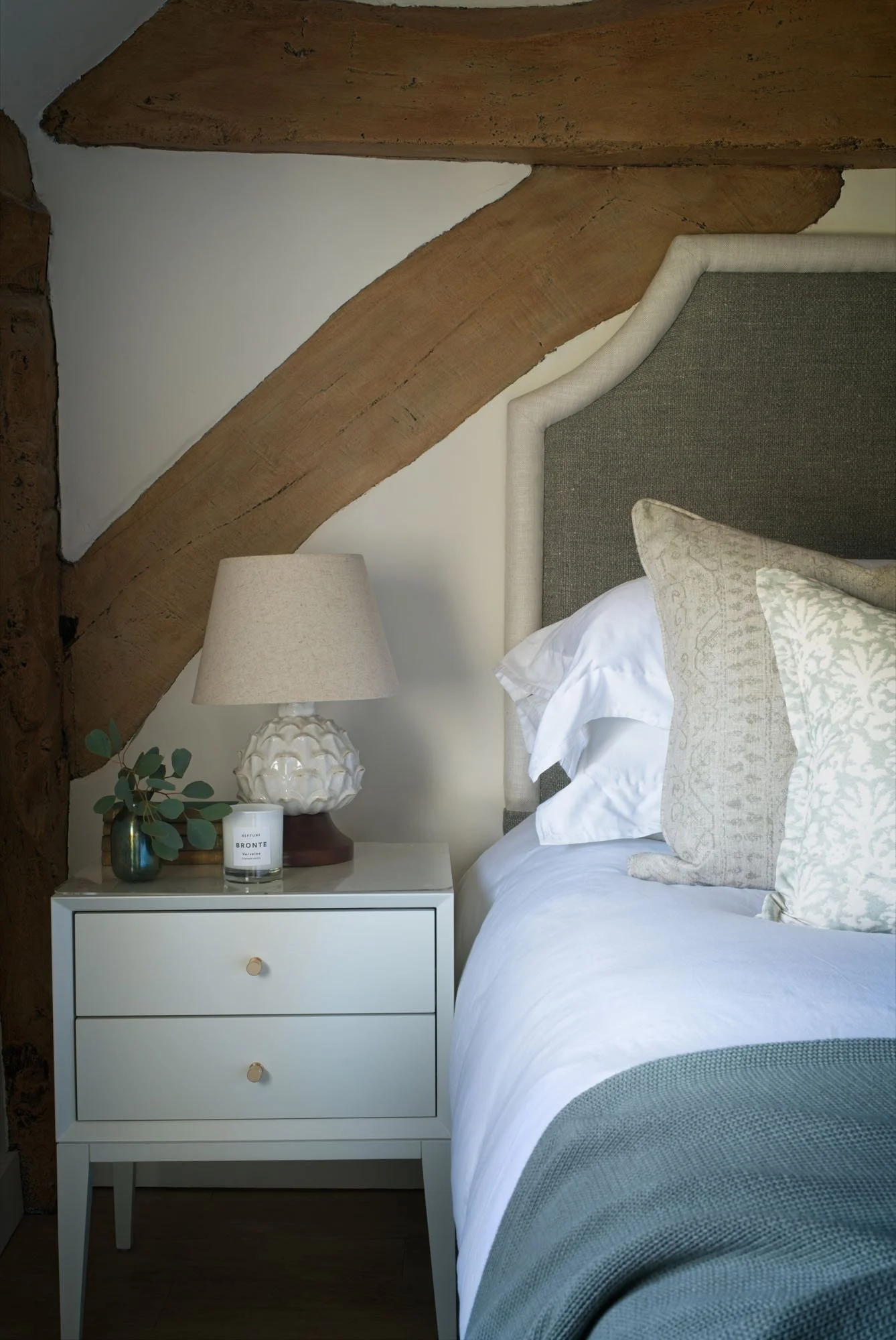 Esher Listed Cottage Fiona Brass Interiors (17).jpg