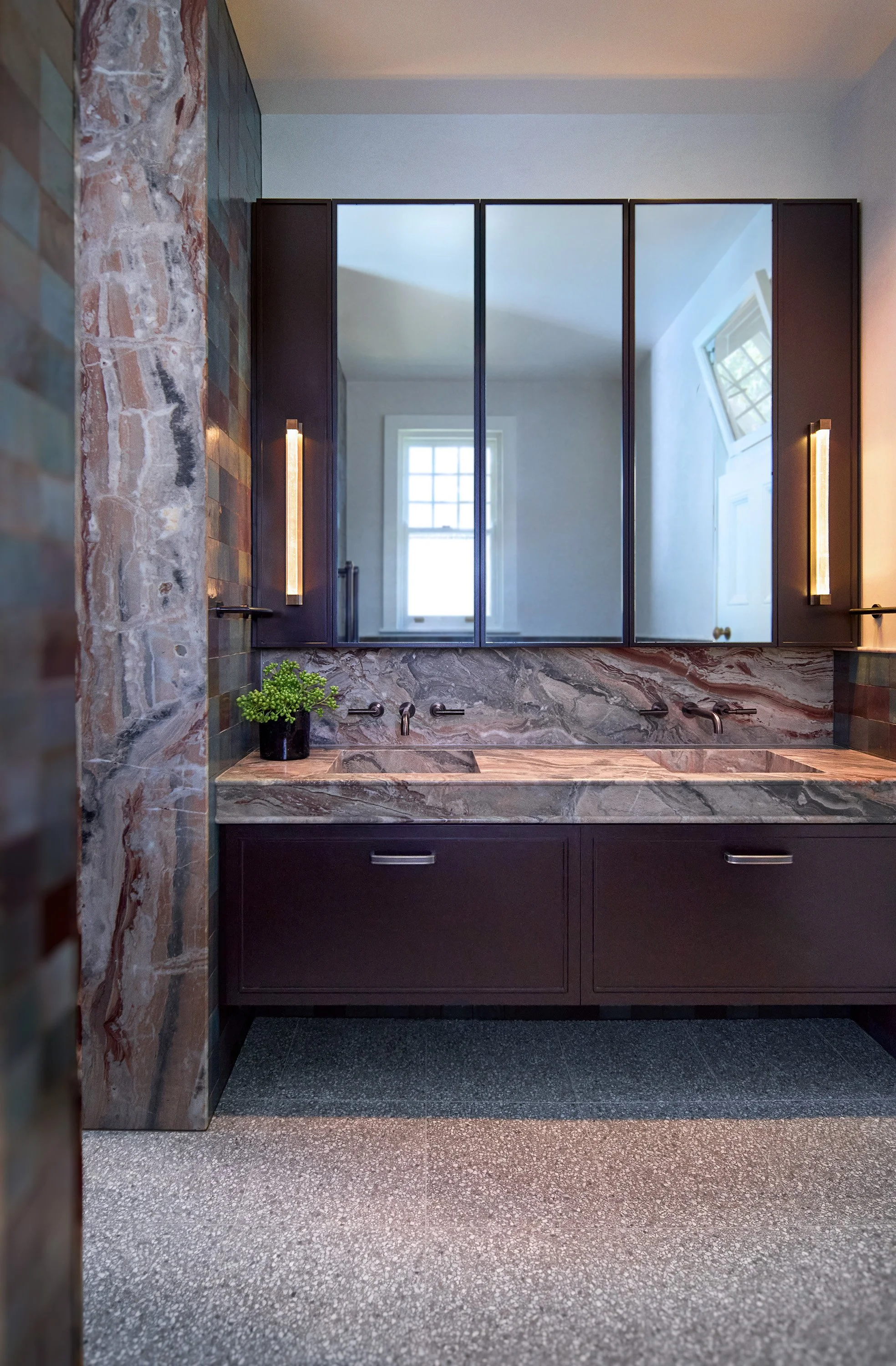 10 MLI Darling Point Residence .jpg