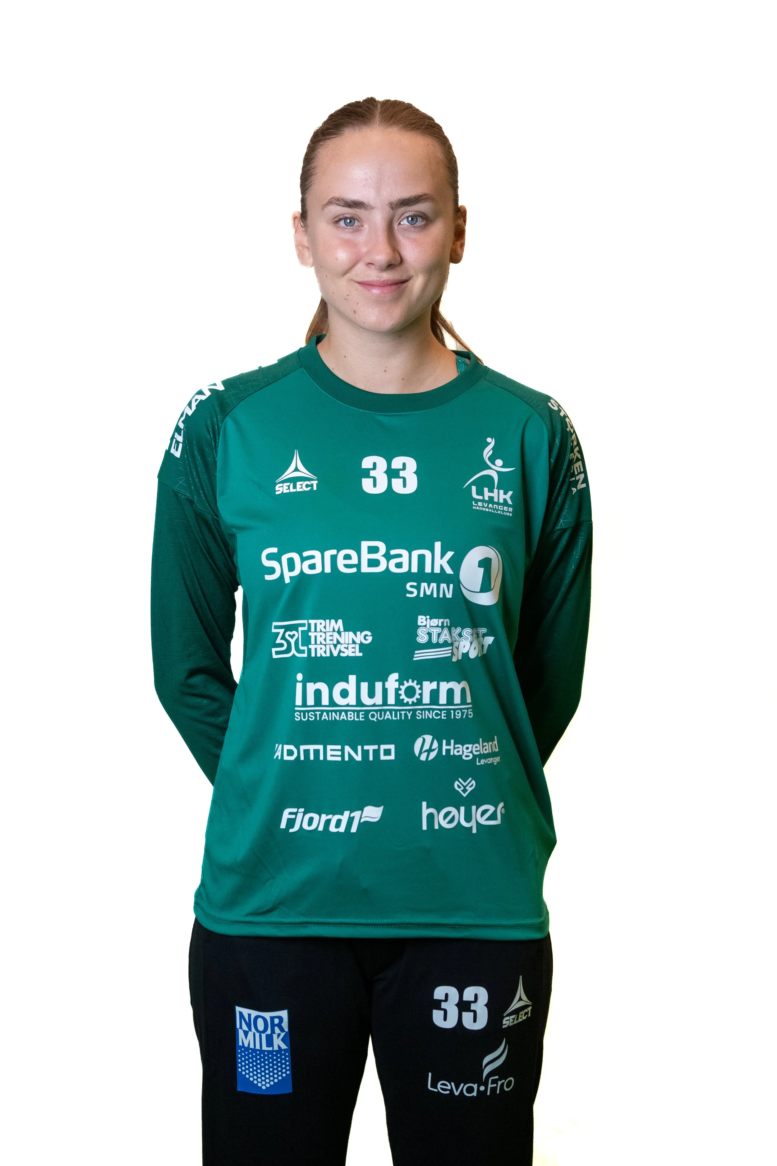 #33 Henny Sofia Månsson