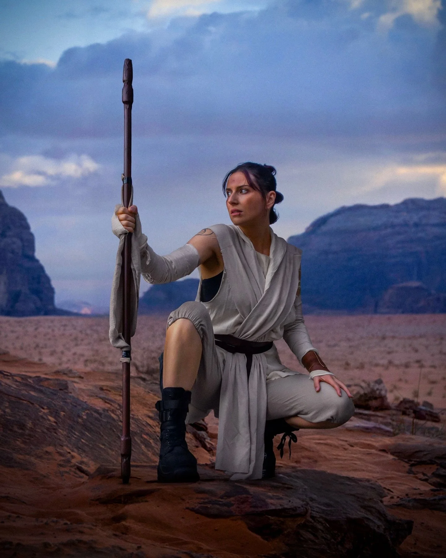 I had to redo it 😄

#starwarscosplay #reycosplay #photoshop