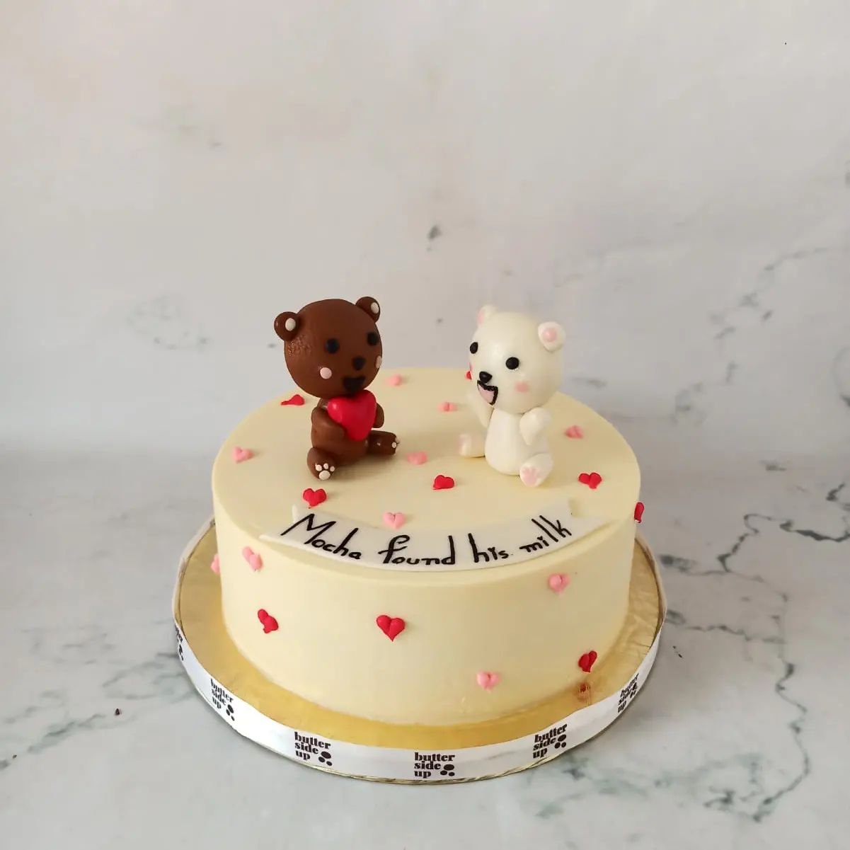 We love cute cute cakes

[Customised cakes bangalore, buttercream cakes, love theme]