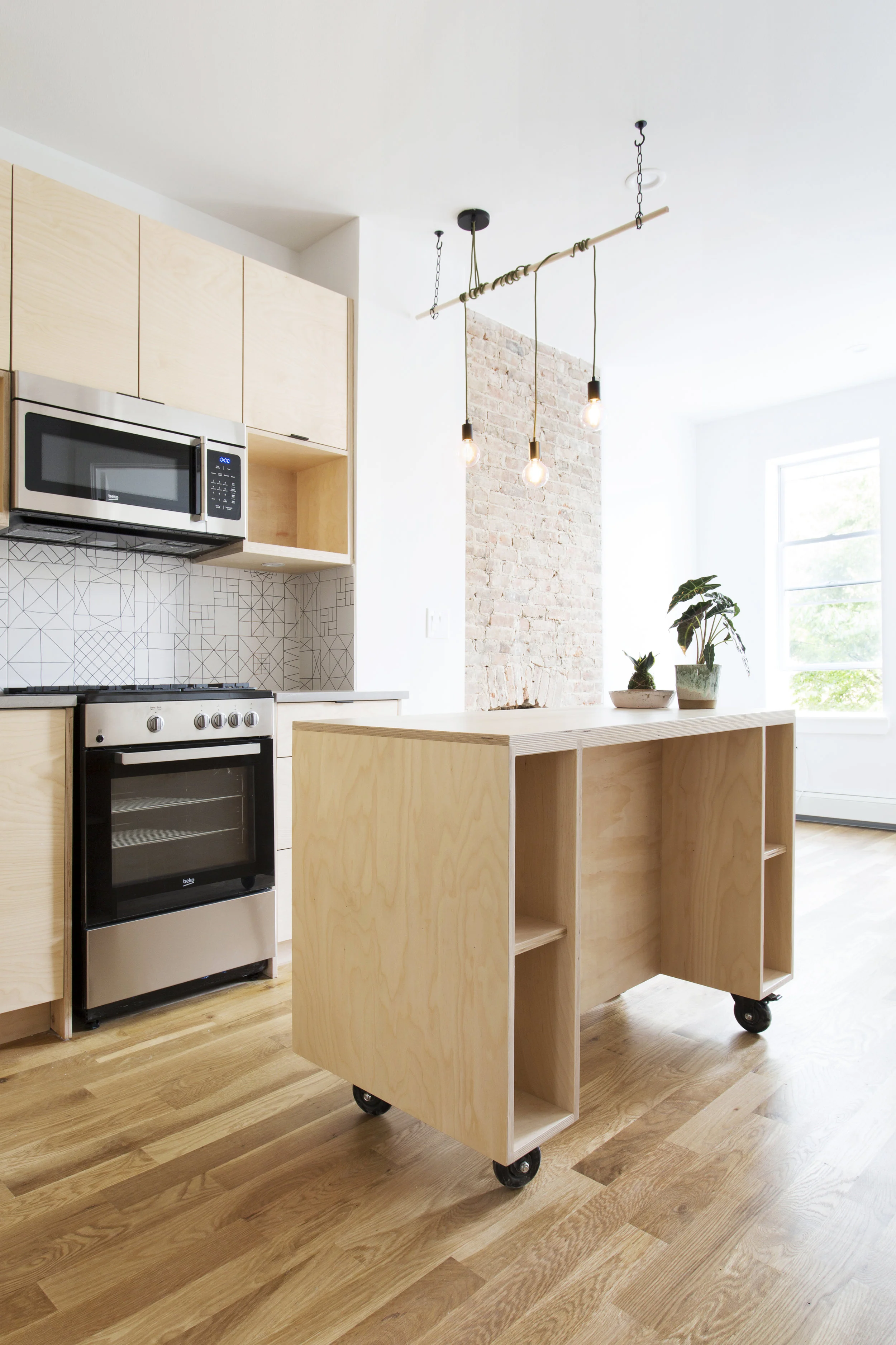 NR_Venn1095Madison_013.jpg