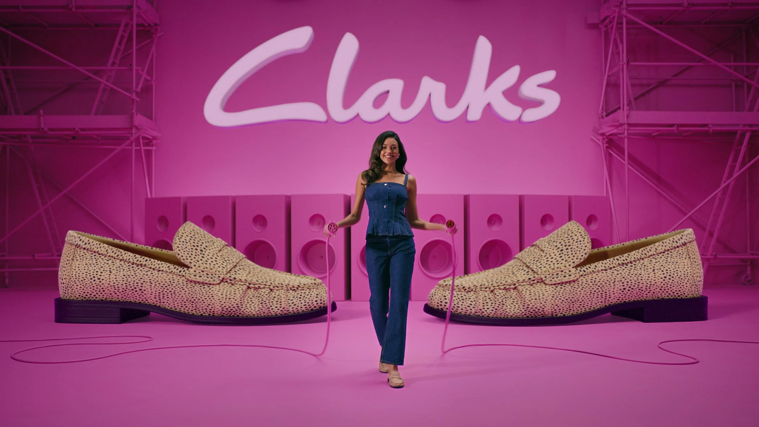 Clarks_WomenSS_01.jpg