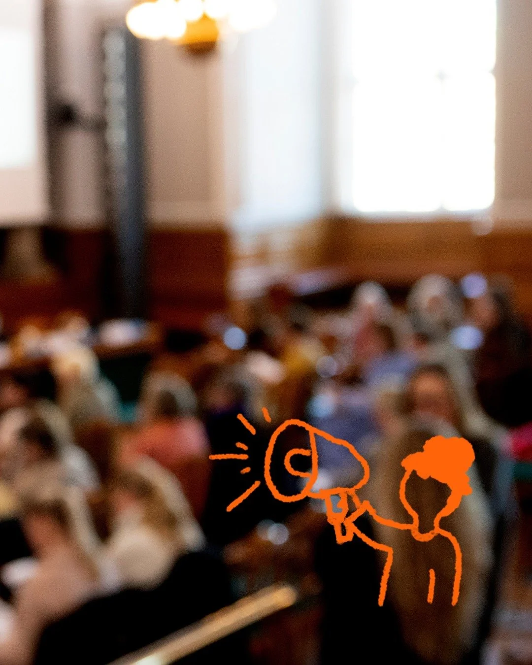 HVAD ER EN PARTNERDRABSKOMMISSION?

Flere organisationer og politikere har efterspurgt en partnerdrabskommission. Men hvad betyder det egentlig?

Form&aring;let med en partnerdrabskommission er at:
🧐Analysere konkrete sager om partnerdrab.
🔦Identif