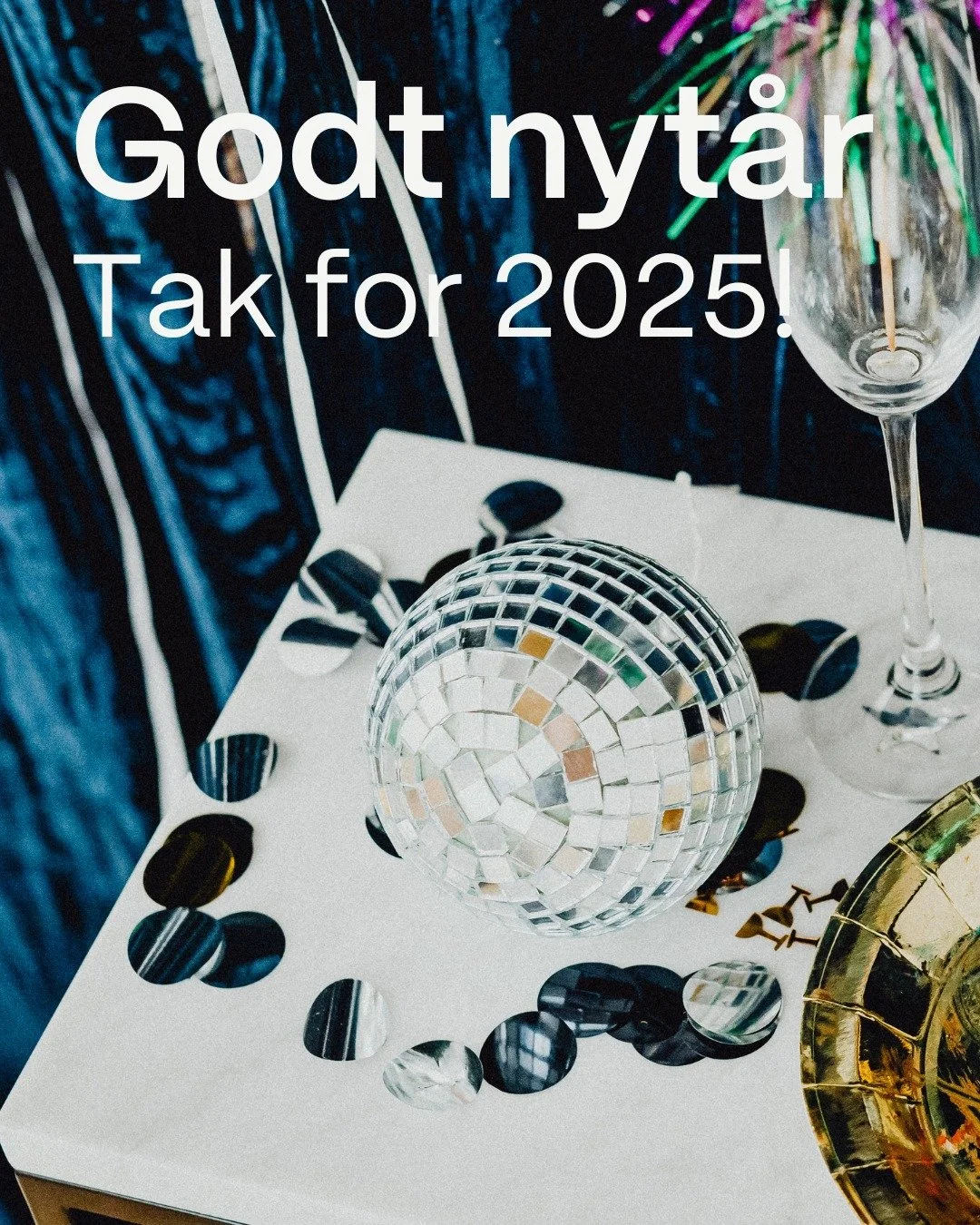 ✨GODT NYT&Aring;R✨

Fra os skal der lyde en stor tak for det forgangne &aring;r:
👏🏽Til alle jer, der f&oslash;lger med og st&oslash;tter vores arbejde.
💜Til kvinder og b&oslash;rn, der har haft modet til at s&oslash;ge hj&aelig;lp.
💚Til vores ans