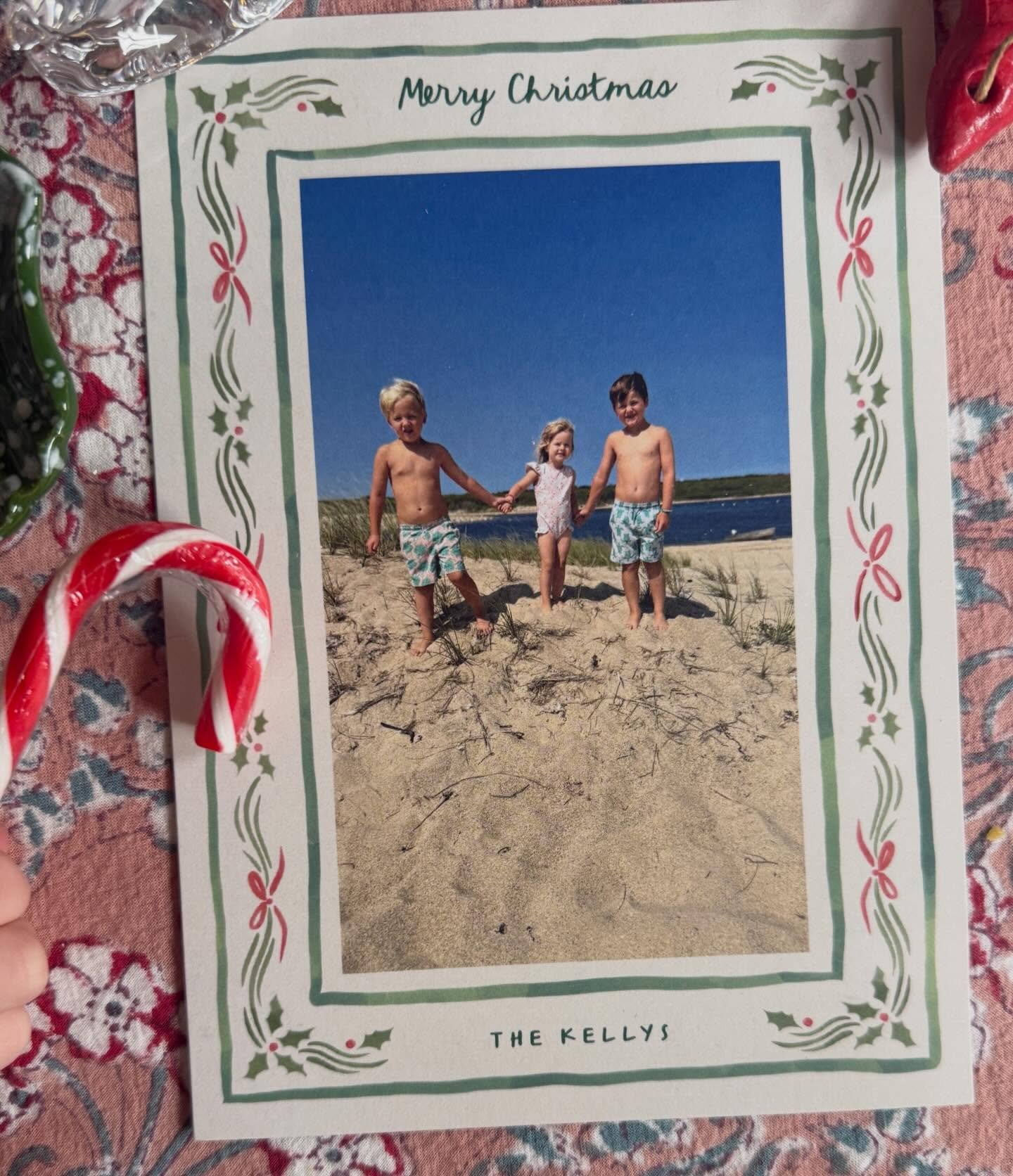 Didn&rsquo;t make it to the mailbox this year, but made it to the gram&rsquo;🎄 Sending warm wishes for a Merry Christmas and a joyful New Year! ✨