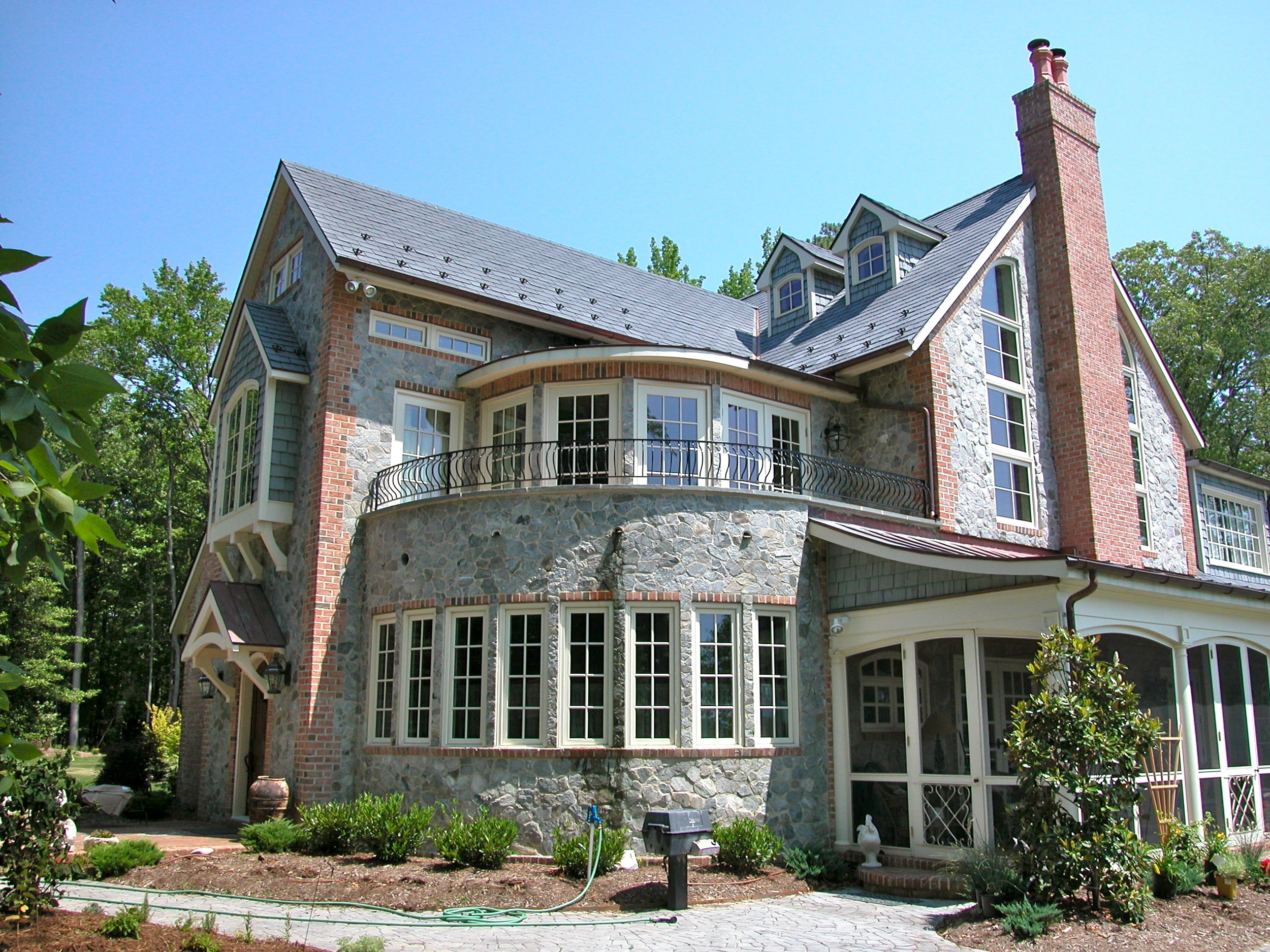 9724 Bay Window copy.png