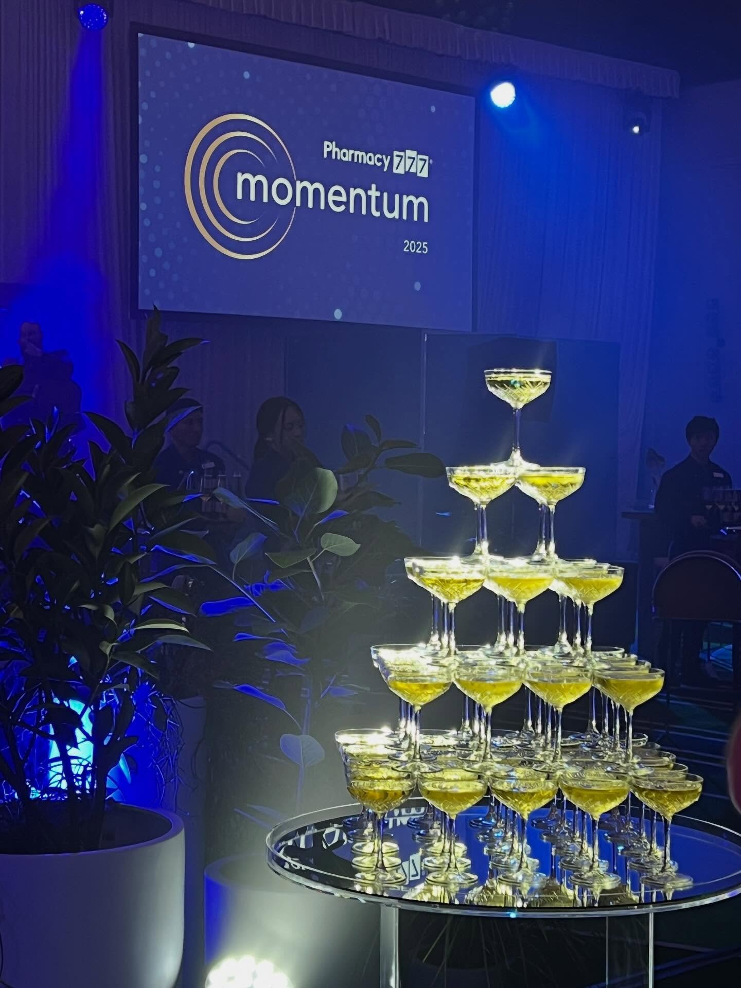 Lovin’ this cute little champagne tower moment. People are always afraid to go first! π₯πΎ Cheers to this brave soul!βΊοΈ @pourdecisions_wa @pharmacy777