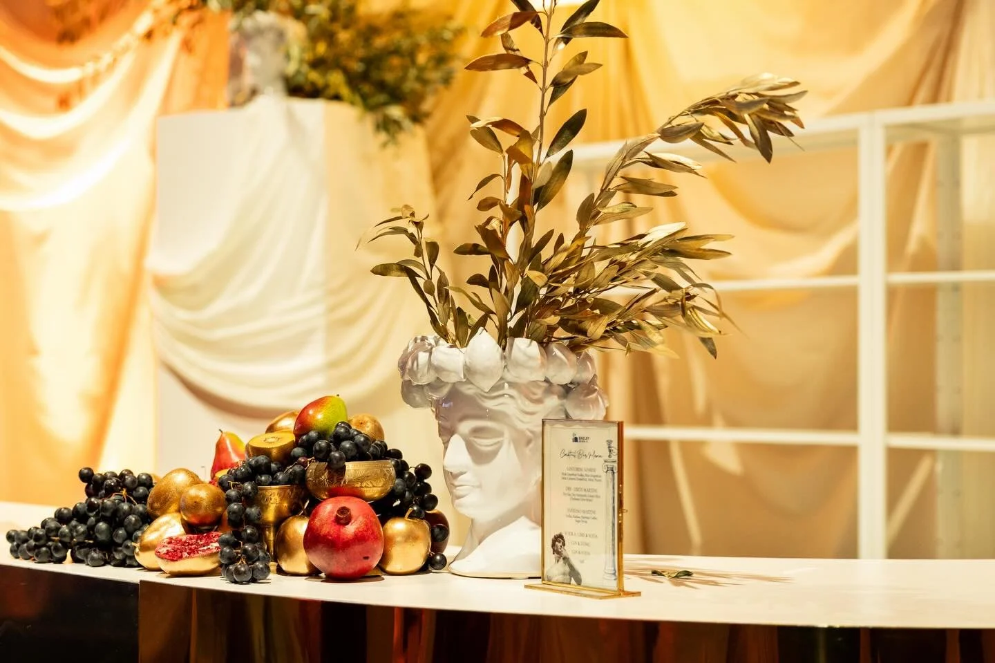 🇬🇷✨ On the 10th anniversary of the BrainChild Ball, guests were transported to Greece for an unforgettable night of generosity, joy, and filotimo: the spirit of giving without expecting anything in return.
&nbsp;
From marble pillars and golden oliv