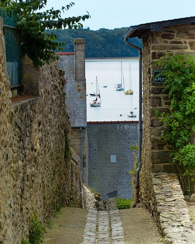 __________________________
🇫🇷 #paraondeBorgonha #paraondefran&ccedil;a 
_______ 
 #instatravel #semdestino #travelcaptures #chegarepartir #travelphotography #travelpics #viagemeturismo #ig_france #postcardsfromtheworld #instatraveling #mytravelgram