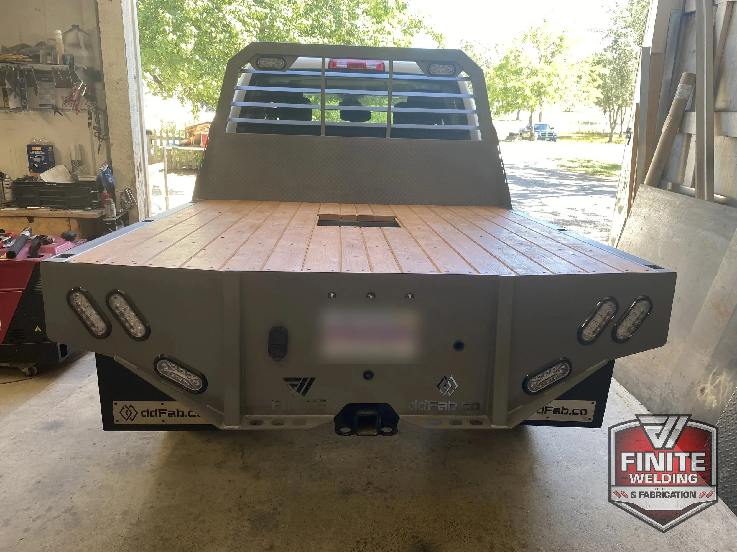 Ram HD sandblasted steel flatbed, view 5