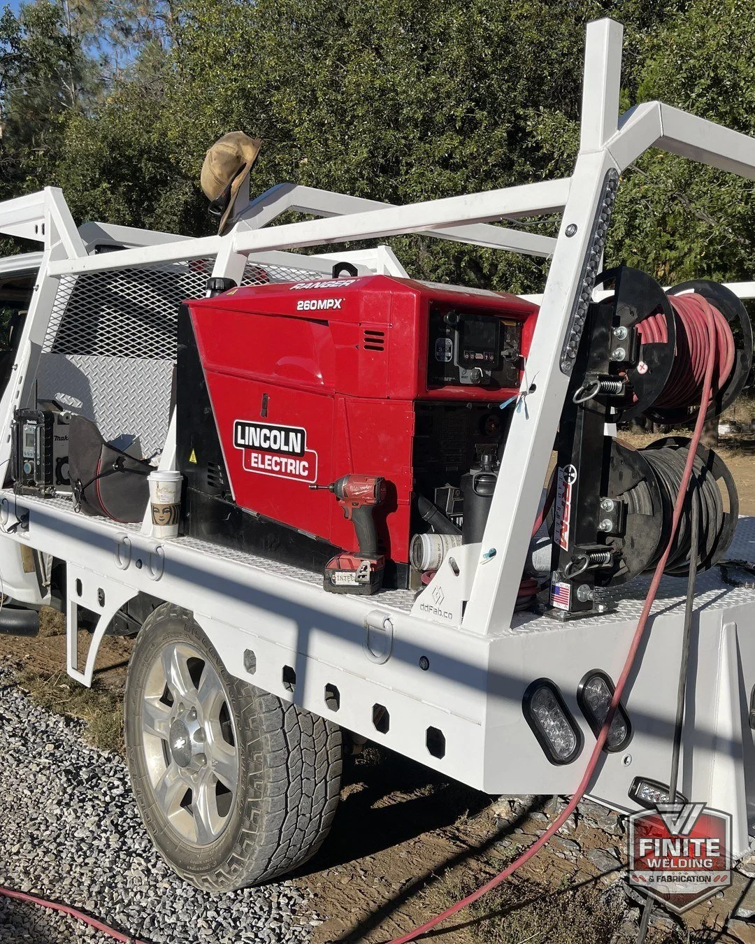 02_lincoln-welder-hose-reel.jpg
