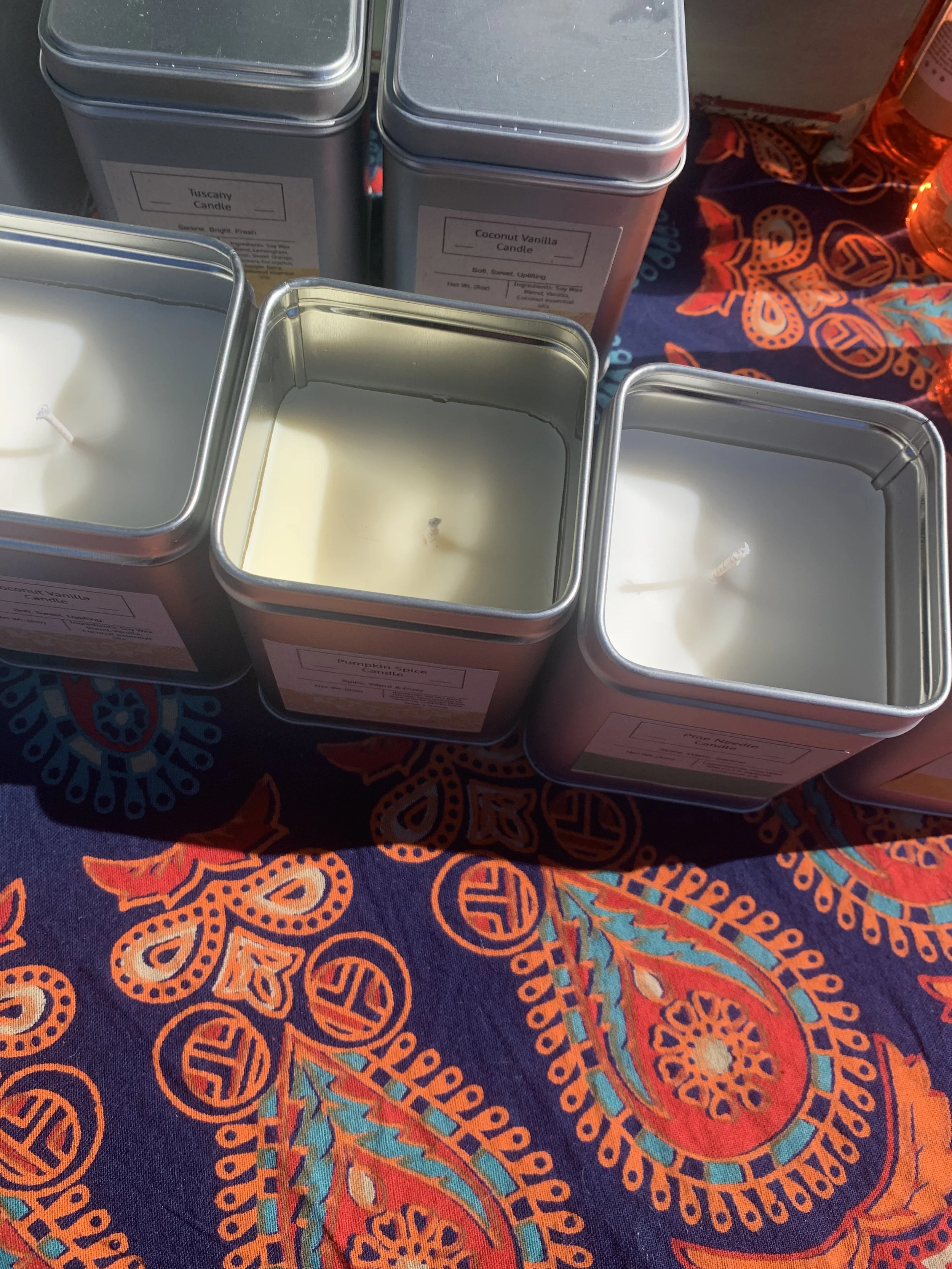 8oz candle top view.jpeg