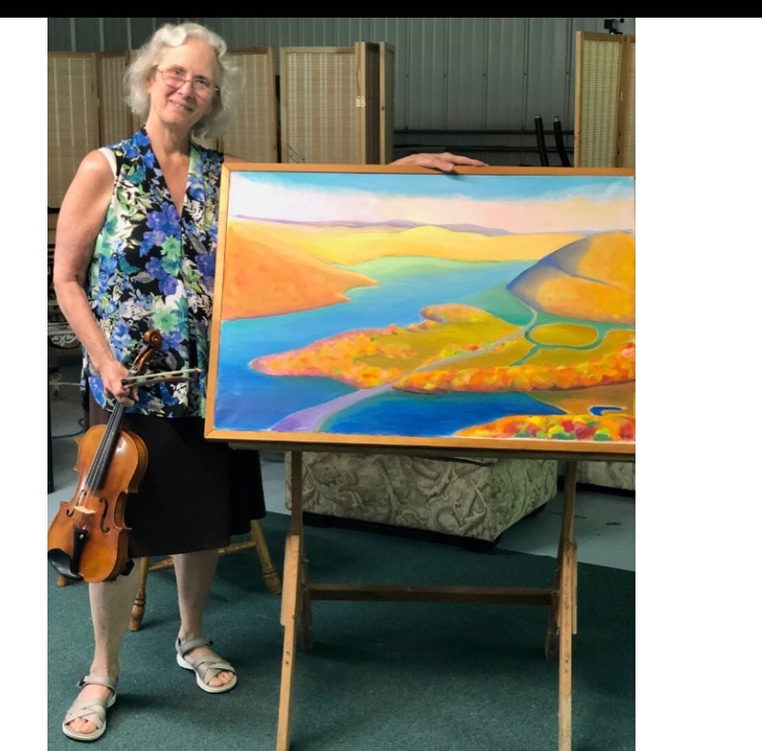 Meet Kit: A little of this and that, Kit @dodabbler1313 has her talented hands in both Performance and Visual arts! She&rsquo;s a music performer and teacher in Highland. And if that&rsquo;s not enough, she&rsquo;s busy making stained glass, glass on