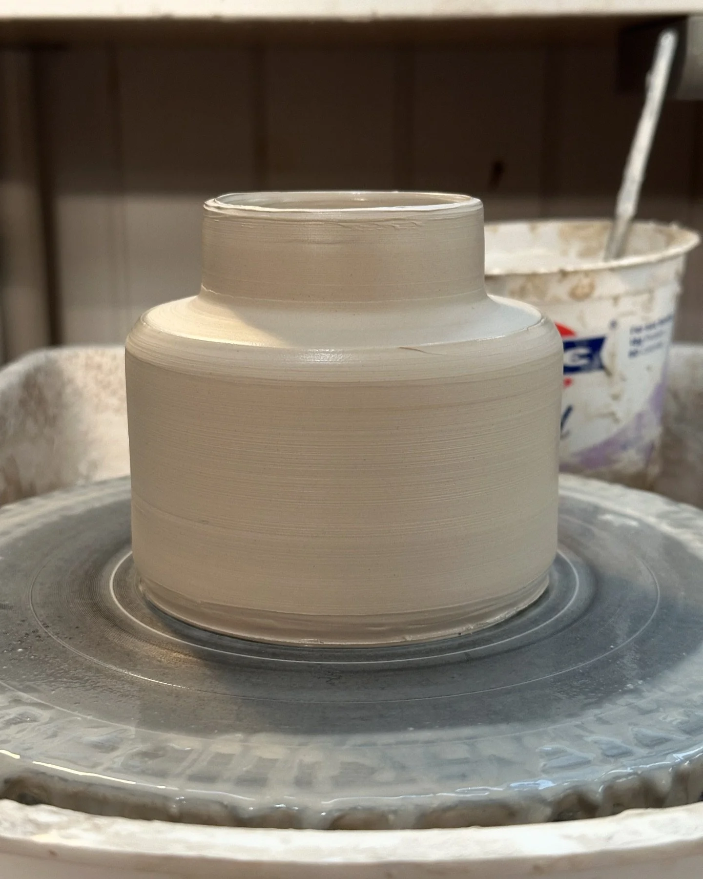 As I get back into practice I&rsquo;m trying out some more modern forms. Working at home on my small wheel from Amazon. It&rsquo;s loud but it works great! It&rsquo;s nice to not have to always work in the studio.

#modernisminspiredceramics #cone6po