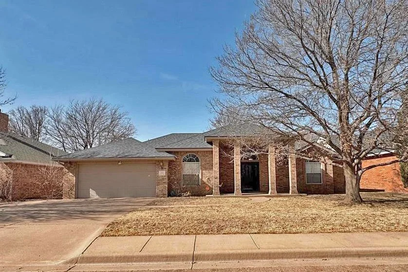 525 Anthony ---- $298,000 ---- This spacious home in a highly sought-after neighborhood features 3 bedrooms, 2 baths and 2042 sq.ft...