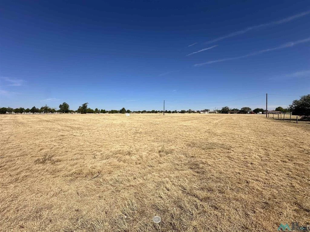 2524 W 7th street ---- $350,000 ---- 8.82 acres zoned Commercial General + a 7,000 sq.ft residential lot on the east side....