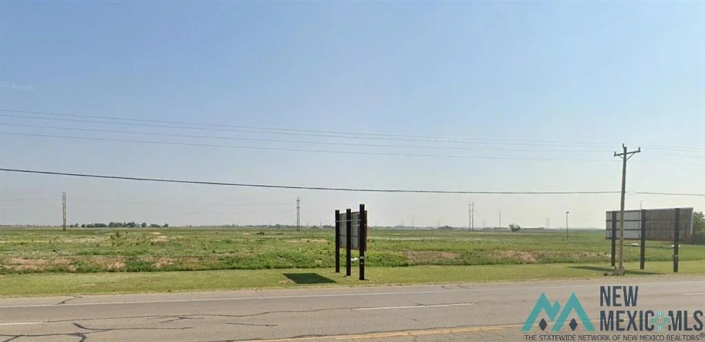 4300 Mabry Drive ---- $1,000,000 - 695' of FRONTAGE on US Highway 60-70-84, this 8+ acre tract has high traffic....