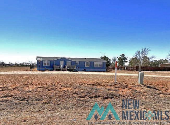 901 ABO St, Melrose, NM ---- $129,900 ---- Spacious Fleetwood 4 bedroom double-wide on 2+ acres....