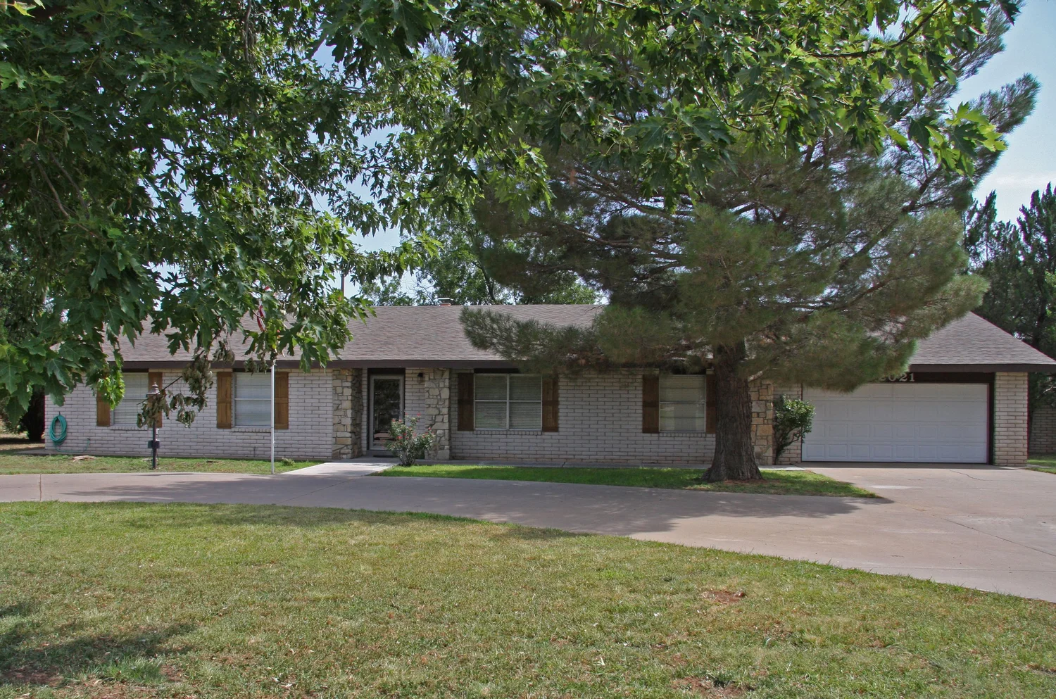 Town and Country Real Estate