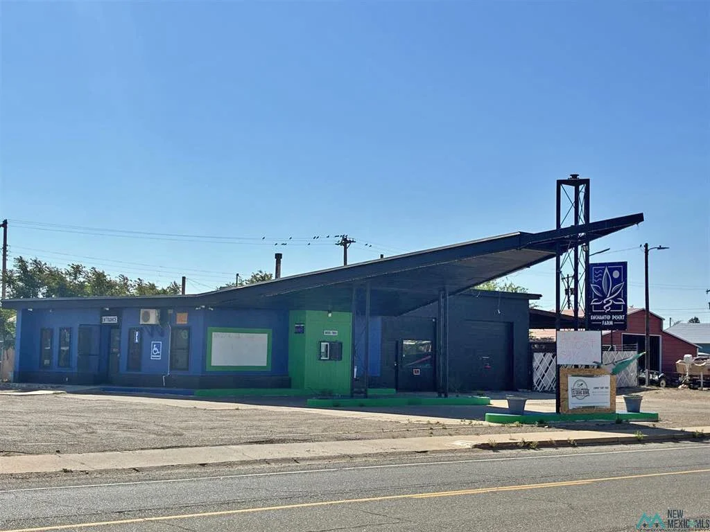 1301 S Ave D, Portales ---- $150,000 ---- This versitile property offers 1,848 sq.ft  on 0.41 acre of land....