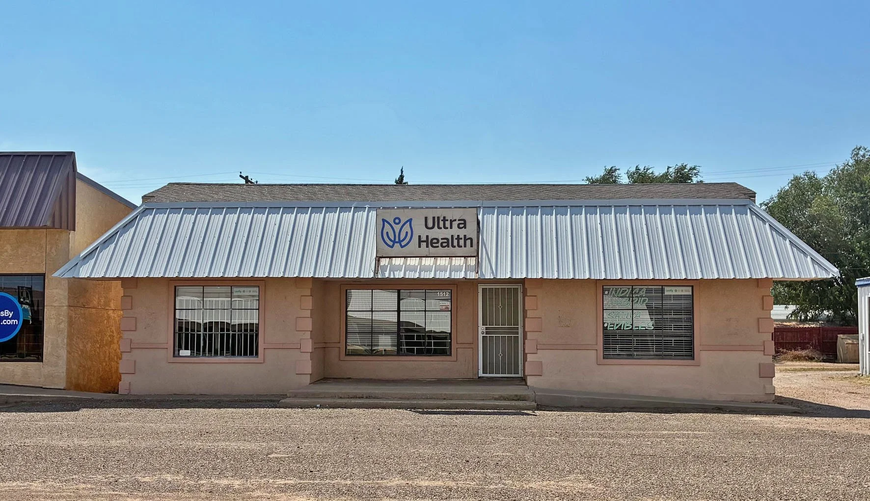 1512 Prince St ---- $250,000 ---- Prime visibility and versatile commercial space on high-traffic N Prince St....
