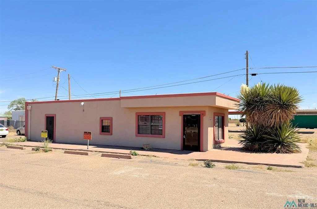 615 W Route 66 Blvd ---- $85,000 ----Prime Office Building for Sale in Tucumcari, New Mexico....