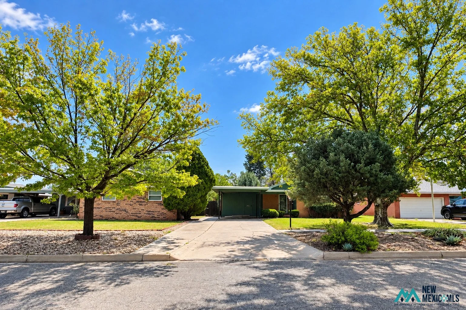 3009 Wallace - $149,000 ----This 3 bedroom, 2 bath home has 1658 sq ft of living space.  You have the option of buying the home fully furnished....  