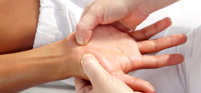 A First Timer’s Guide to Reflexology Treatment&nbsp; Everything You Need to Know