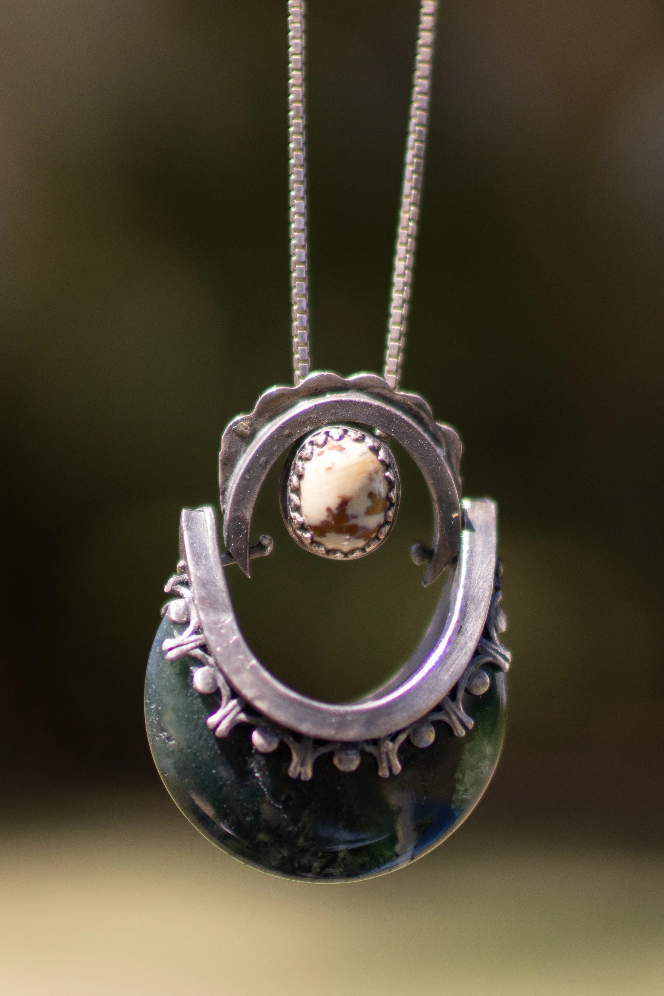 Necklace02_01.jpg