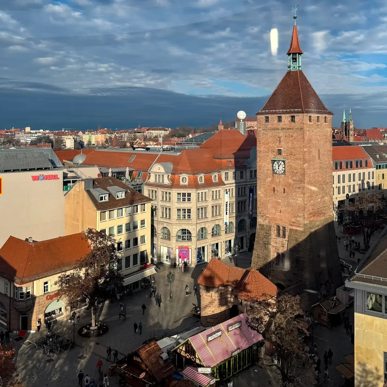 Nürnberg Weißer Turm Ludwigsplatz Innenstadt Altstadt  Stadtmarken-Monitor 2025 Atmosphäre Stadtbild