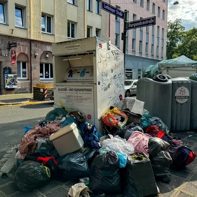 Wilde Müllkippe Nürnberg Lothringer Straße Burgundenstraße Müllsünder Sör Sauberkeit