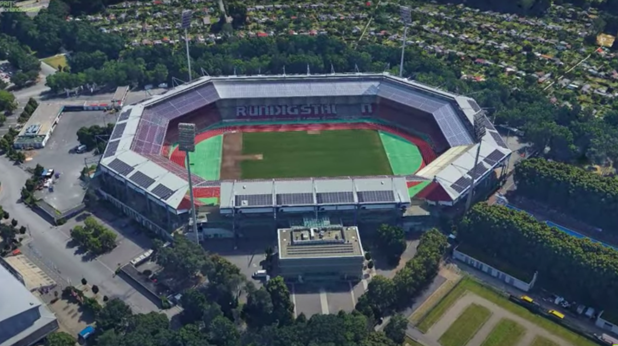 Luftaufnahme des Max-Morlock-Stadions am Dutzendteich Nürnberg mit Leichtathletik-Bahn – Kapazität 50.000 Zuschauer