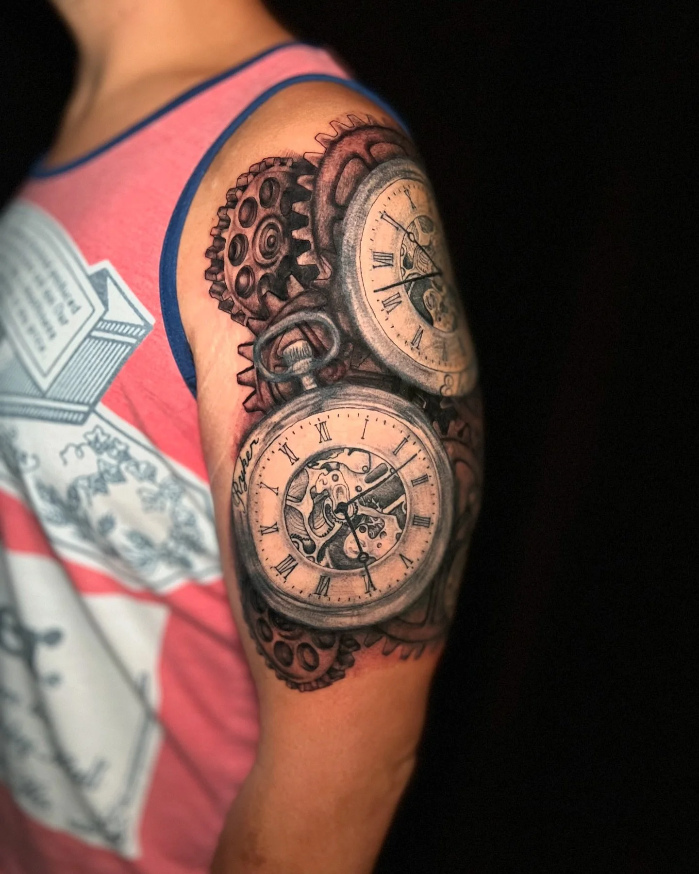 Some background to finish out this piece! A little irritated but you get the idea. 😊 watches healed, gears fresh. 
#blackandgreytattoo #fernandinabeach #ameliaisland