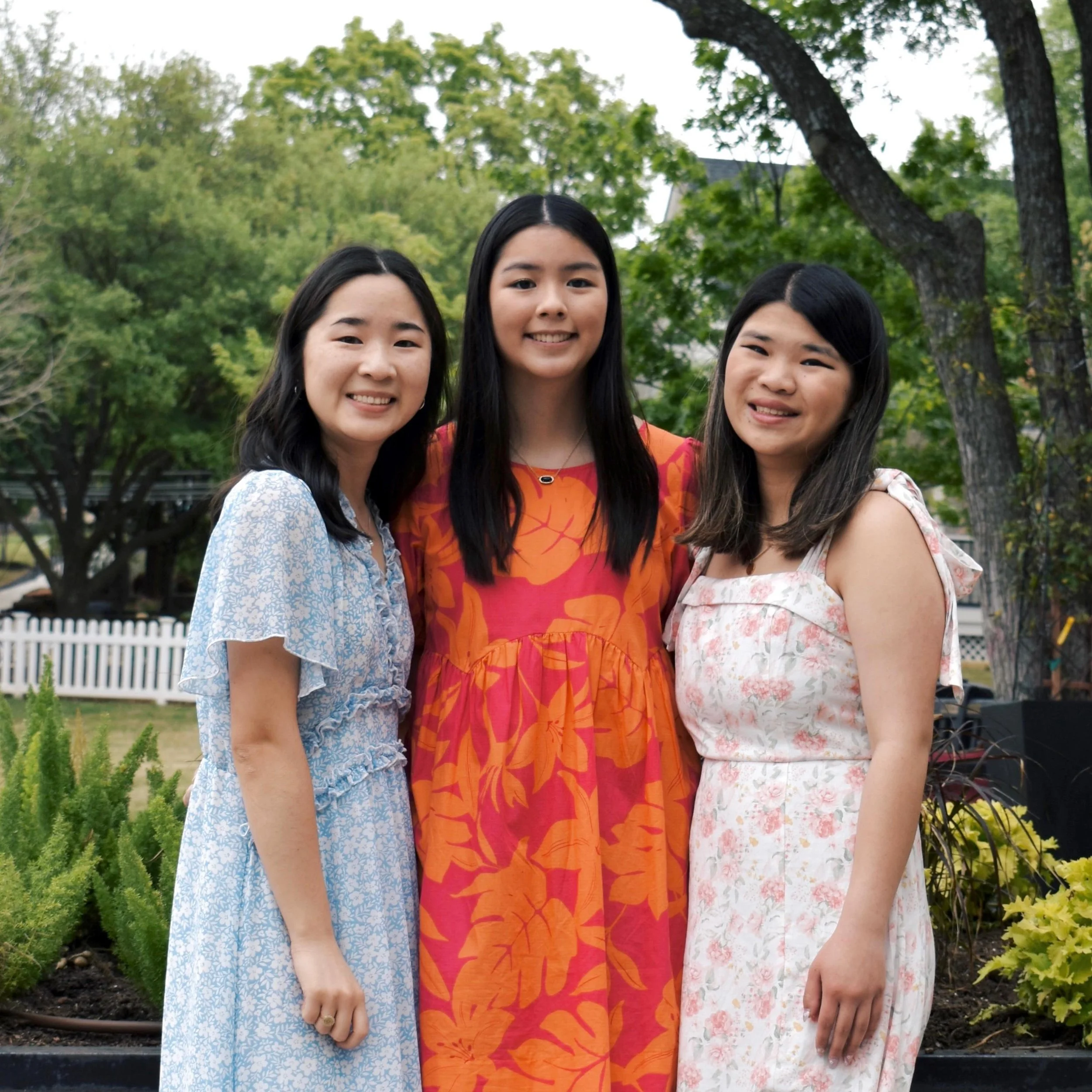 Happy Easter from the Focariles! 🌄

In His great mercy, He has given us new birth and living hope through the resurrection of Jesus Christ